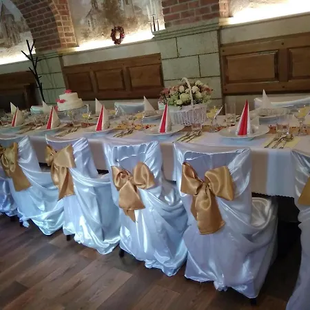 Nabrezni Terasy 招待所 *